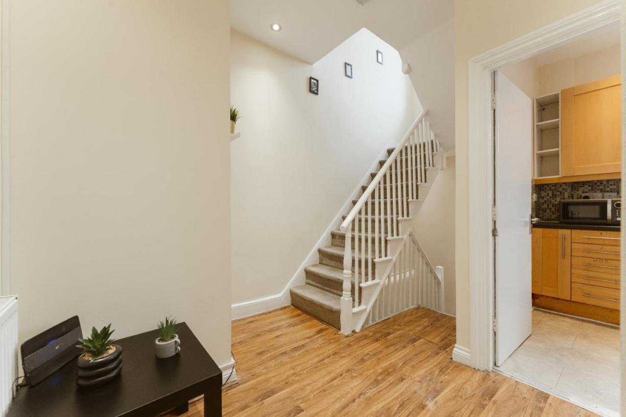 Mile End Rooms 57A Лондон Екстер'єр фото