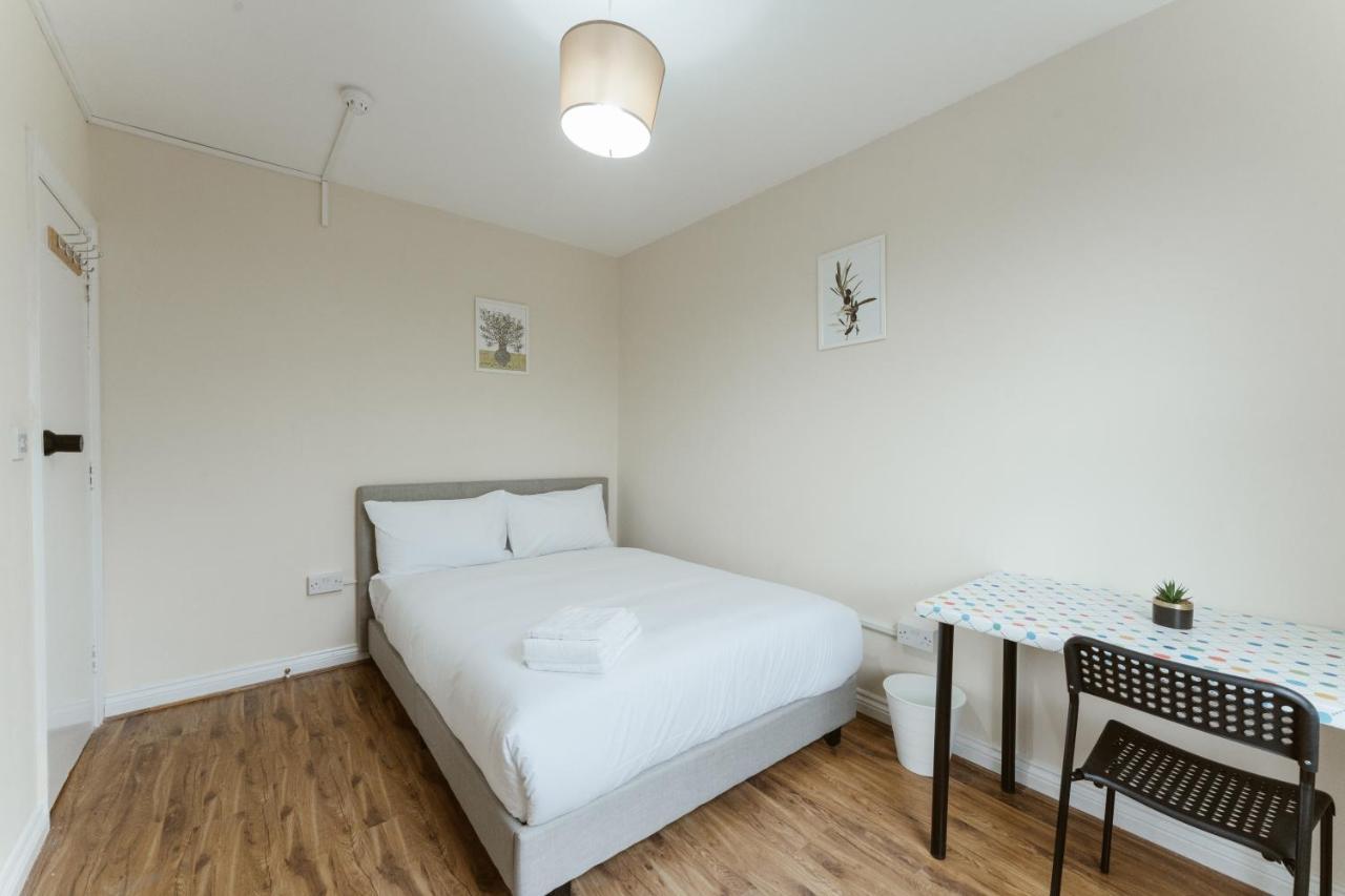Mile End Rooms 57A Лондон Екстер'єр фото