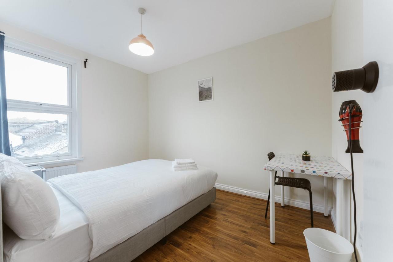 Mile End Rooms 57A Лондон Екстер'єр фото