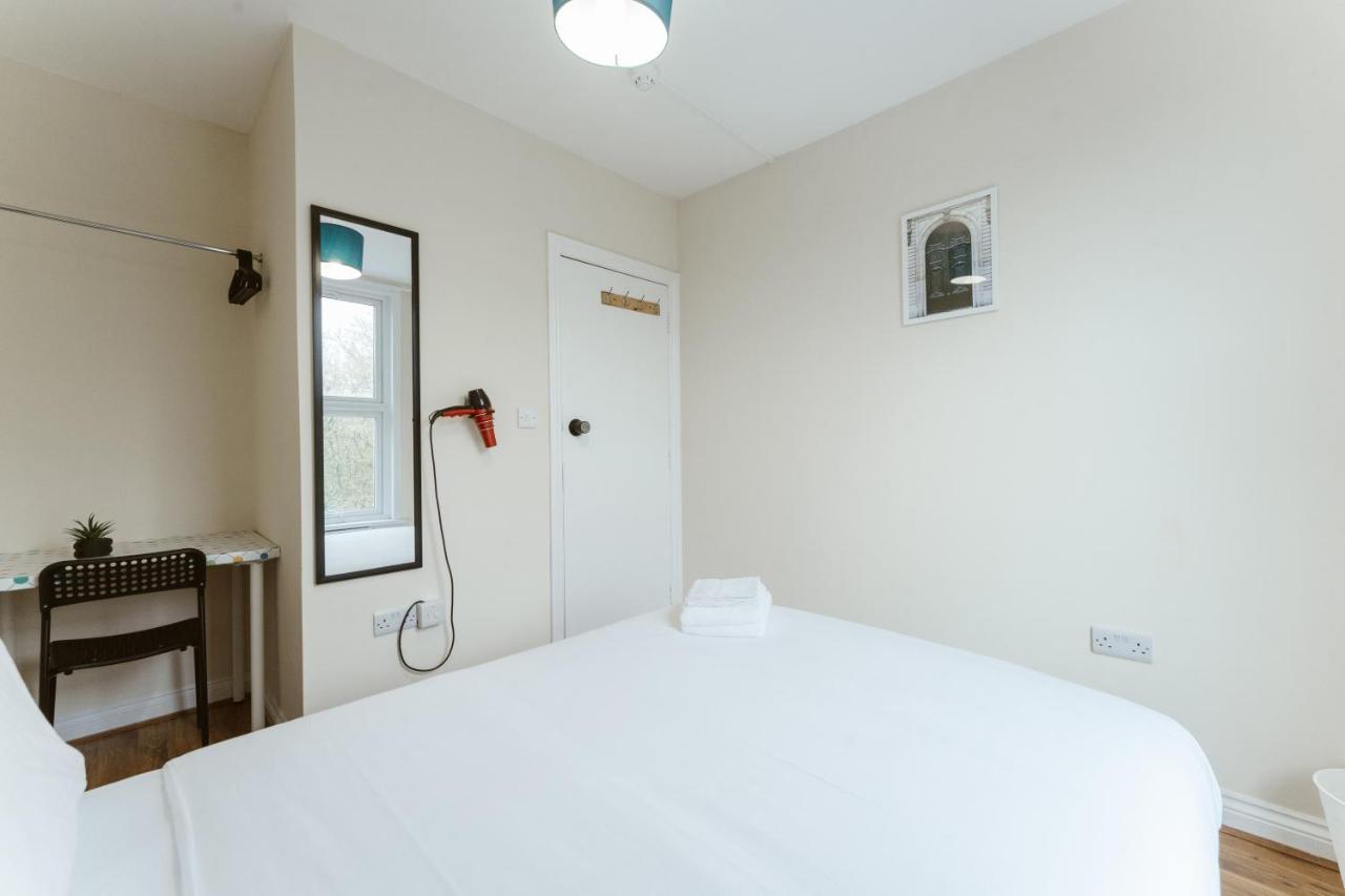 Mile End Rooms 57A Лондон Екстер'єр фото