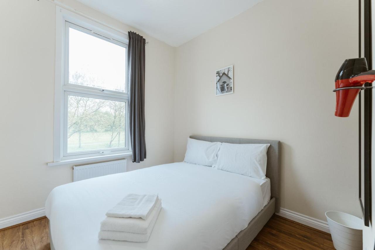 Mile End Rooms 57A Лондон Екстер'єр фото