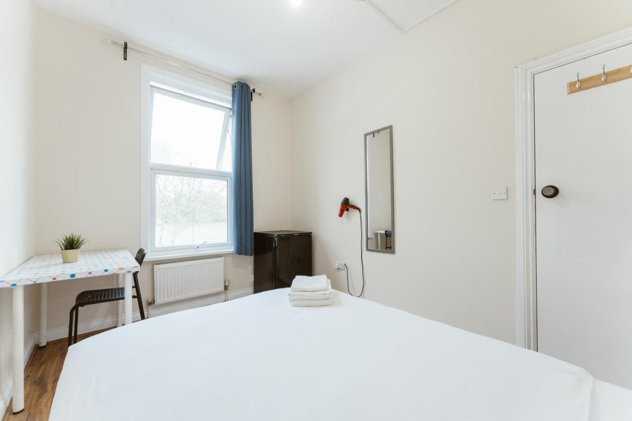 Mile End Rooms 57A Лондон Екстер'єр фото